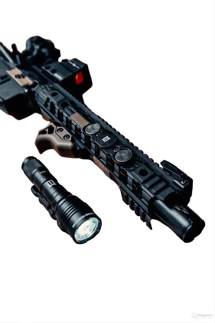Load image into Gallery viewer, Magne-Tech Rigel-M: 1000lm Magnetic Weapon Torch Kit For M-Lok Rail

