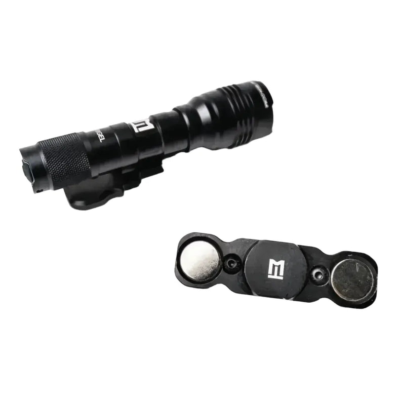 Load image into Gallery viewer, Magne-Tech Rigel-M: 1000lm Magnetic Weapon Torch Kit For M-Lok Rail
