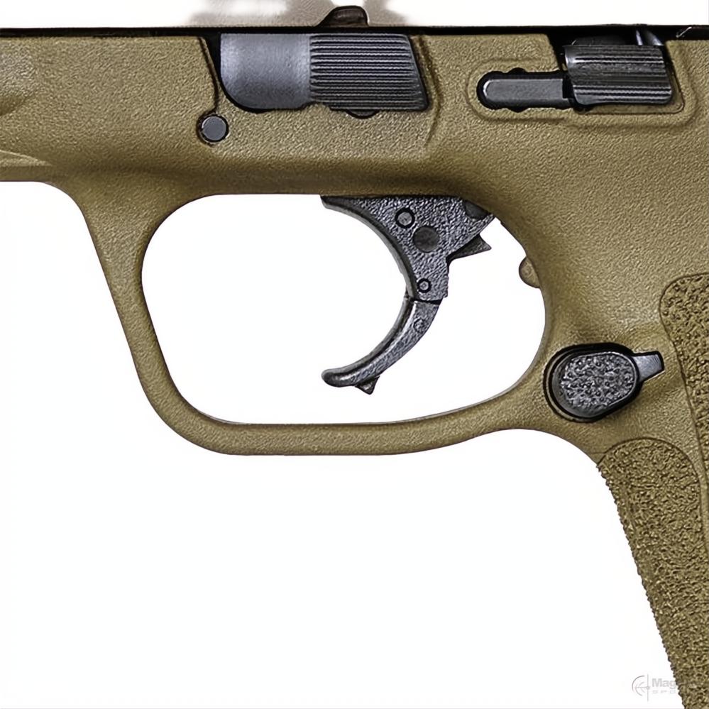 Smith &amp; Wesson M&amp;P 2.0 Dark Earth