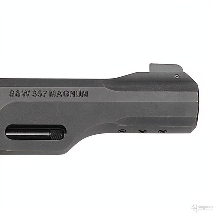 Smith &amp; Wesson Model 327 TRR8 Performance Center