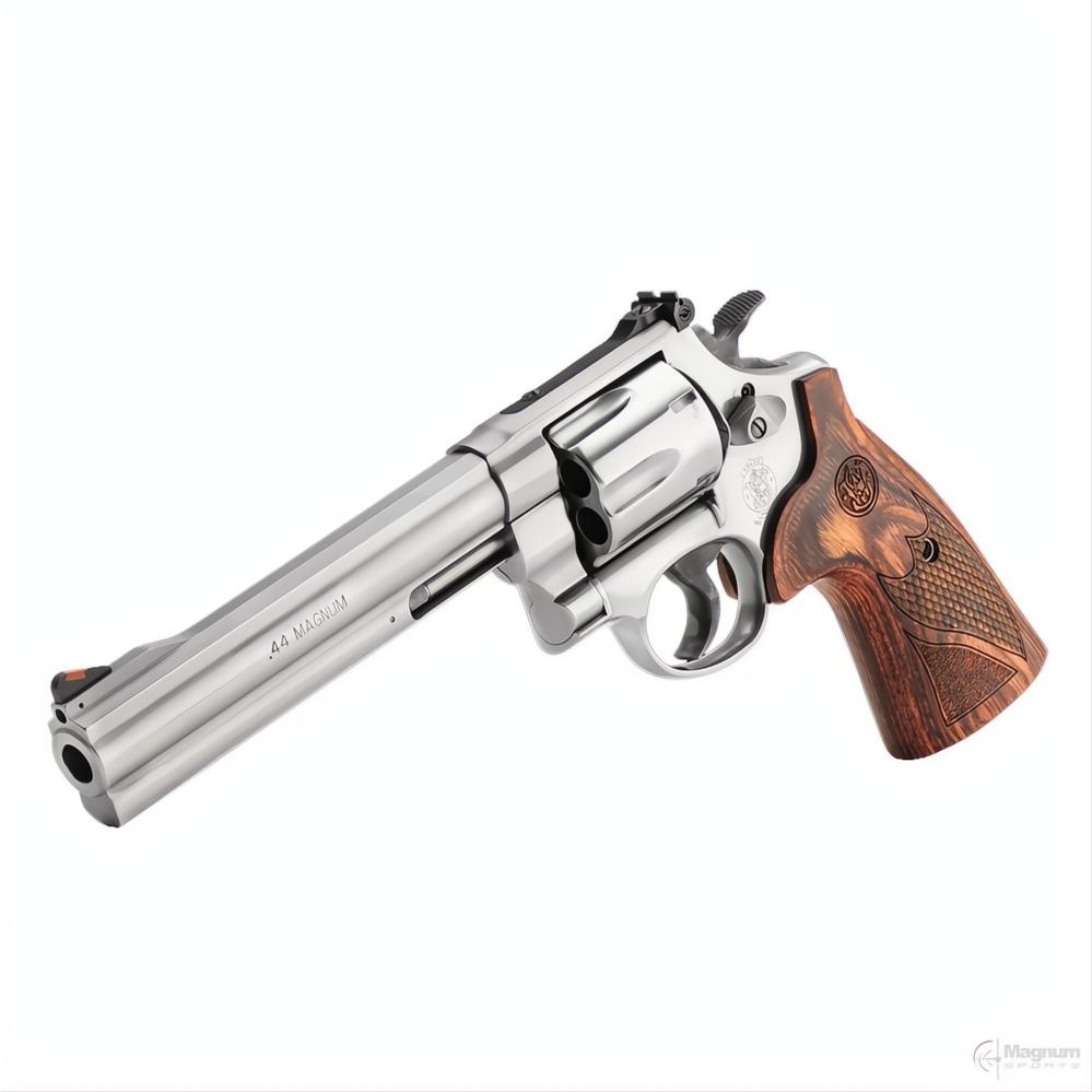 Smith &amp; Wesson Model 629 Deluxe