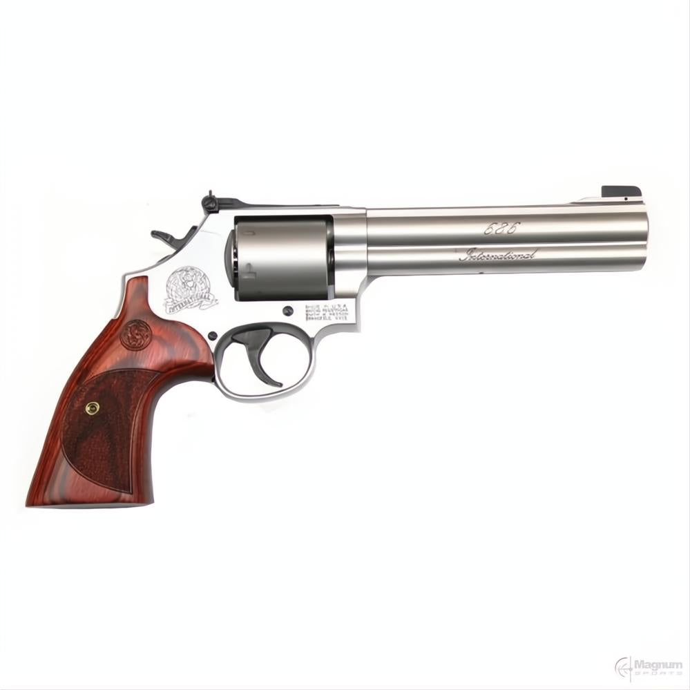 Smith &amp; Wesson Model 686 International